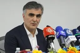 امسال ۳ میلیارد دلار از طریق تالار «پیش فروش ارز» تامین مالی می شود/ رونمایی از ابزارهای جدید ارزی با هدف ثبات بخشی به بازار ارز
