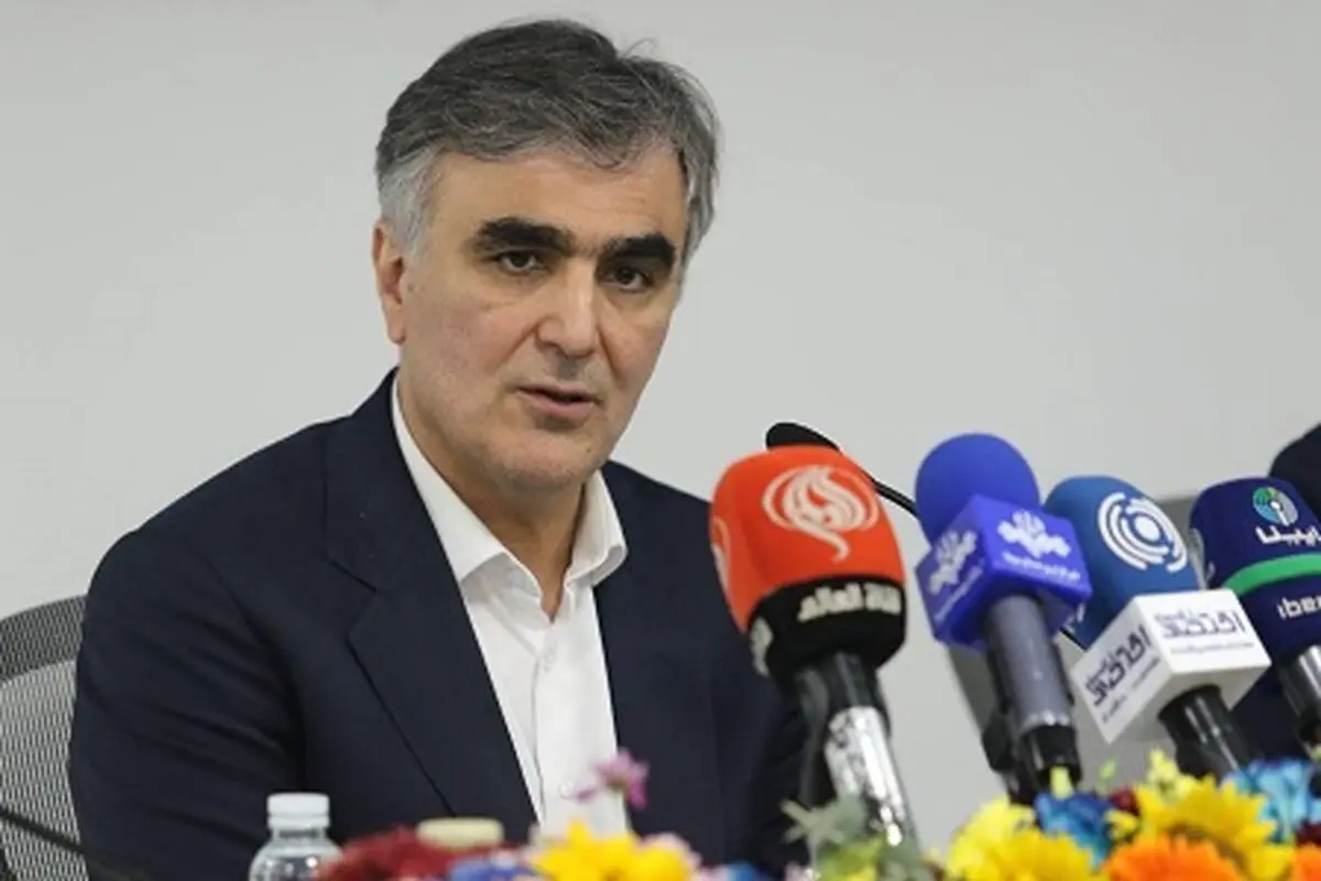 امسال ۳ میلیارد دلار از طریق تالار «پیش فروش ارز» تامین مالی می شود/ رونمایی از ابزارهای جدید ارزی با هدف ثبات بخشی به بازار ارز
