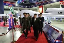 لحظه پرتاب موشک از پهپاد مدرن و غول‌پیکر کره‌ شمالی/ عکس

