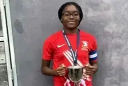 فوتبالیست ۱۹‌ ساله به دلیل سرطان درگذشت