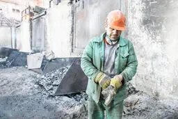 دیوار کوتاه دستمزد کارگران
