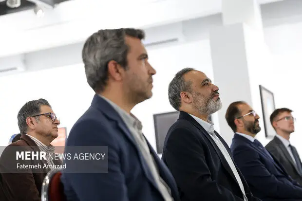 افتتاحیه نمایشگاه عکس اسپوتنیک