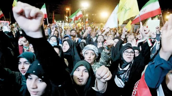 ‌تندروها‌  این بار علیه‌ اهل خانه