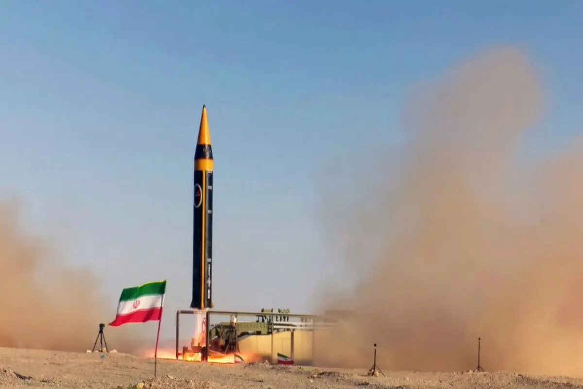 کانال ۱۲ اسراییل: موشک «خیبر» زبان هشدار ایران به اسرائیل است
