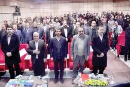 عملیات اجرائی بزرگ‌ترین نیروگاه متمرکز خورشیدی کشور در شرق اصفهان آغاز شد
