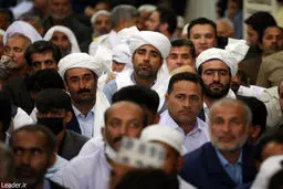 پوشش متفاوت در دیدار با رهبر انقلاب/ عکس

