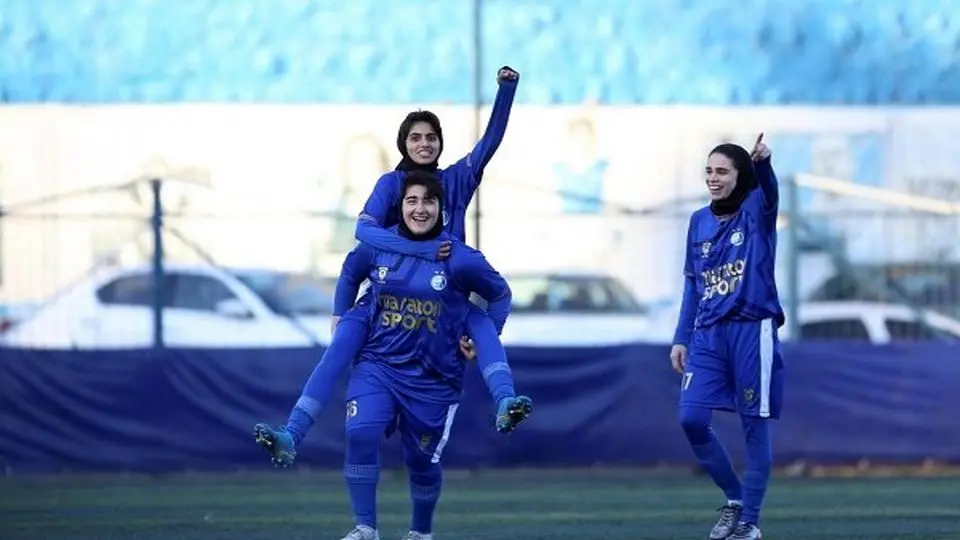وعده‌هایی که بیشتر یک شعار بود؛ باشگاه استقلال از ورزش زنان عقب نشست؟
