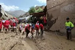 احتمال وقوع دوباره سیلاب در تهران/کشف یک جسد دیگر؛ جان‌باختگان سیل امام‌زاده داوود ۶ تن شدند