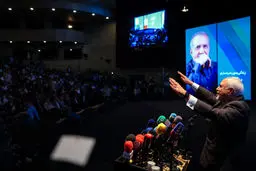 اولین پیام ظریف بعد از پیروزی «مسعود پزشکیان» در انتخابات ریاست جمهوری/ عکس