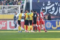 حواشی مهم از جنجالی‌ترین صحنه سپاهان - پرسپولیس/ کلاتنبرگ: گولسیانی نباید اخراج می‌شد