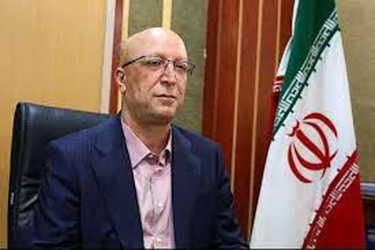 وظیفه دانشگاه تربیت نسل داناتر و با اخلاق‌تر از گذشته است 