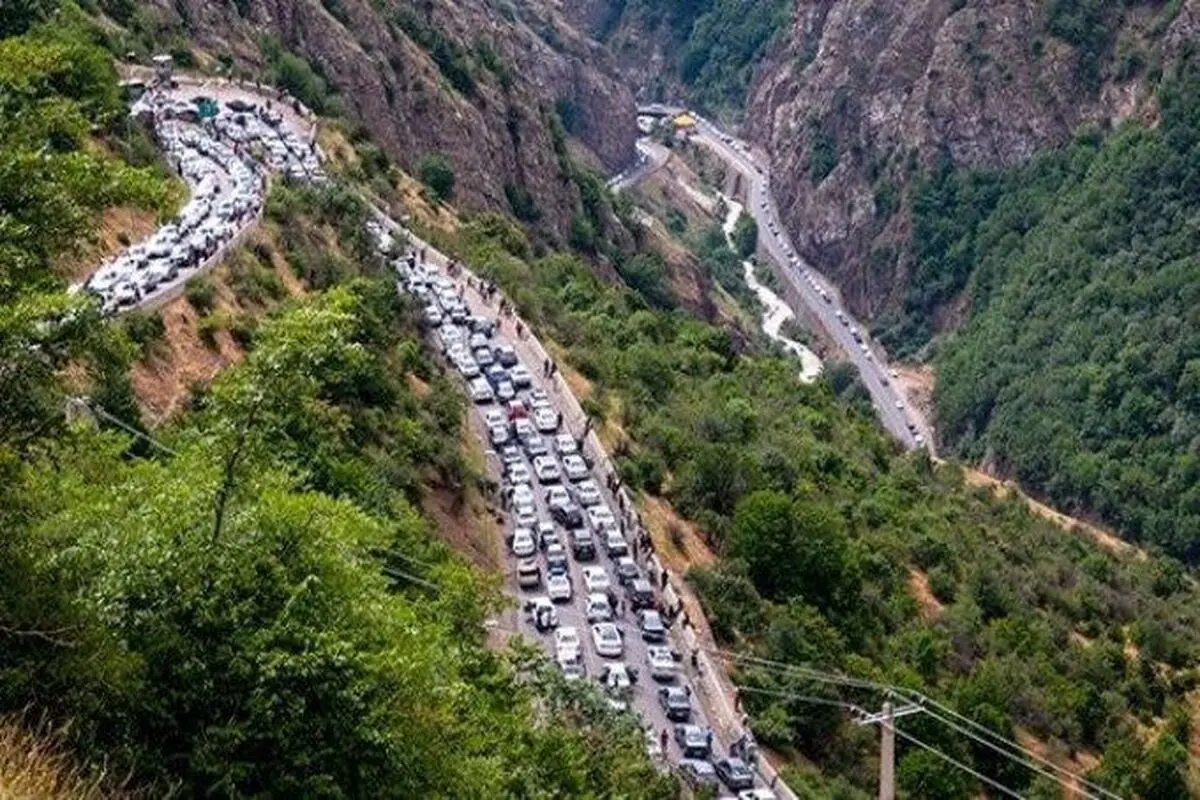 کندوان دوطرفه شد/ ترافیک فوق سنگین در محور کندوان