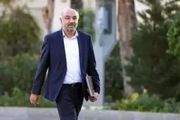 وزیر تعاون کار و رفاه اجتماعی جهت سفری دو روزه وارد استان سمنان شد

