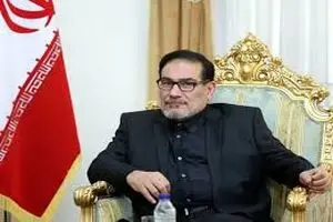 علی شمخانی در مصاحبه با المیادین لباس نظامی به تن کرد + عکس