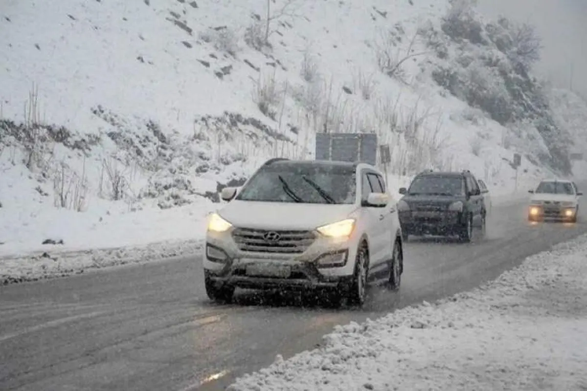 هشدار پلیس راهور: بارش برف، مه‌گرفتگی و مسدودی محورهای شریانی در کشور