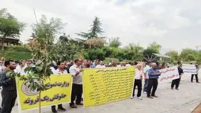 اعتراض کارکنان رسمی و پیمانی راه‌آهن
 به دستمزد ناچیز
