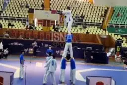 اجرای برنامه توسط ورزشکاران کره جنوبی + ویدیو