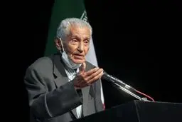 احمد سمیعی گیلانی مترجم و ویراستار دیده از جهان فروبست