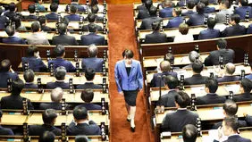 زن آهنین شرق