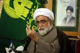 روحانیت هیچ وظیفه‌ای ندارد که عمامه و لباس امام زمان(عج) را خرج اشتباهات برخی مسئولان کند

