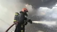 آتش سوزی انبار ضایعات پلاستیک در مشهد مهار شد