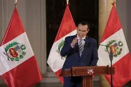خوزه جری رئیس‌جمهور پرو از قدرت برکنار شد