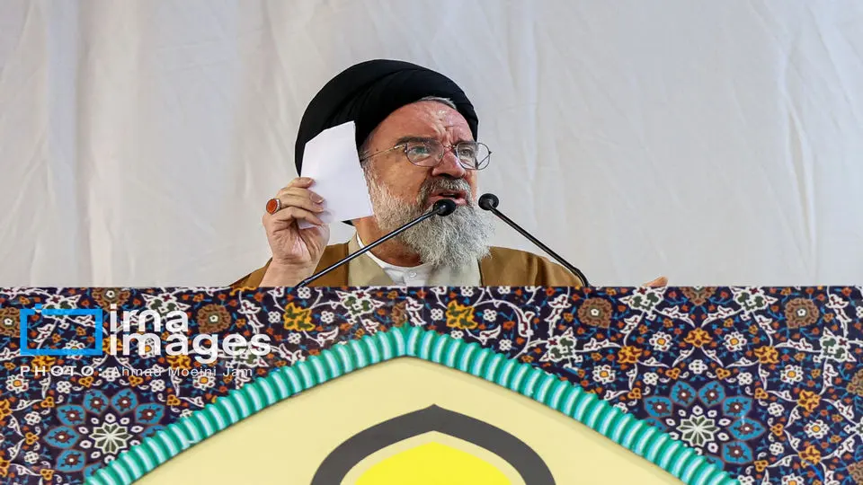 خطیب نماز جمعه تهران : انرژی هستهای حق مسلم ماست