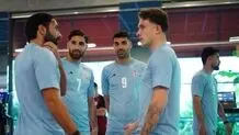 تمرین بازیکنان در سالن بدنسازی/ دنیس اکرت آمد، تیم‌ملی تکمیل شد