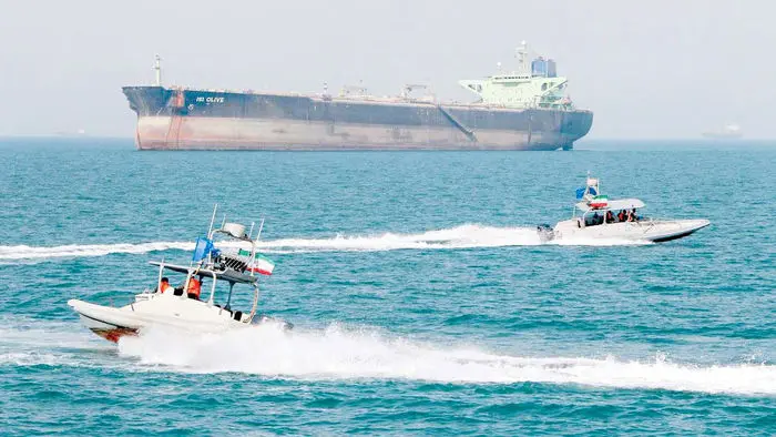 نفت؛ میانجی صلح