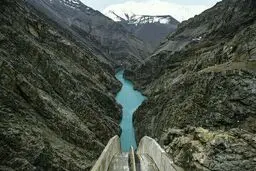 کشف ۷۴ جسد در سد کرج تکذیب شد
