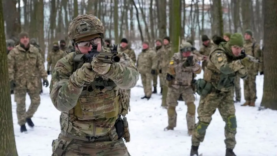حضور «کهنه‌سربازان آمریکایی» برای آموزش نیروهای نظامی در اوکراین