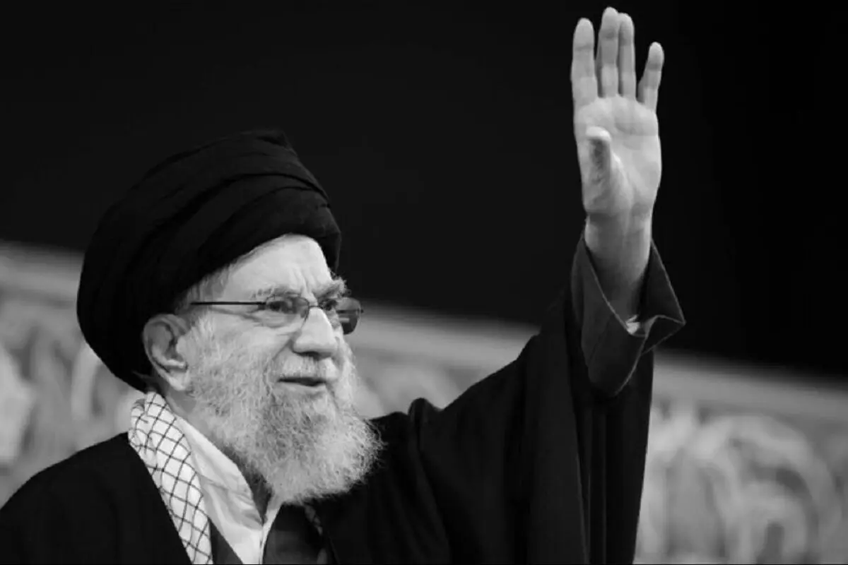 آئین نمادین تشییع رهبر شهید در پاکستان