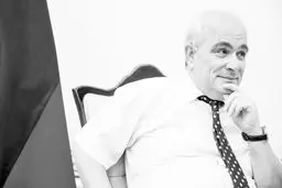 دخالت غربی یا رفاقت شرقی؟