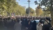 دوستان محمدامین کلاته دانشجوی نخبه دانشگاه تهران با لباس سفید به مراسم تشییع رفتند + عکس