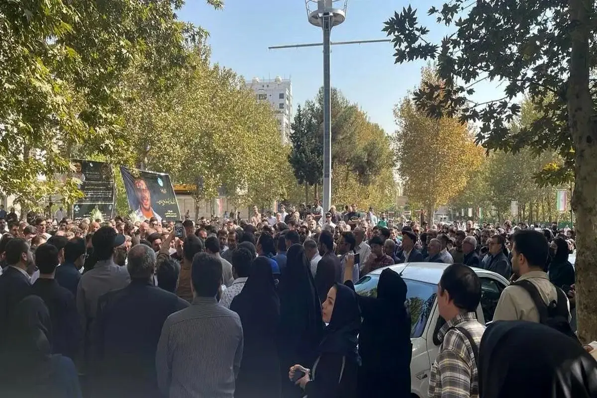 دو عکس تلخ از گریه و زاری مادر و خواهر دانشجوی فوت شده دانشگاه تهران