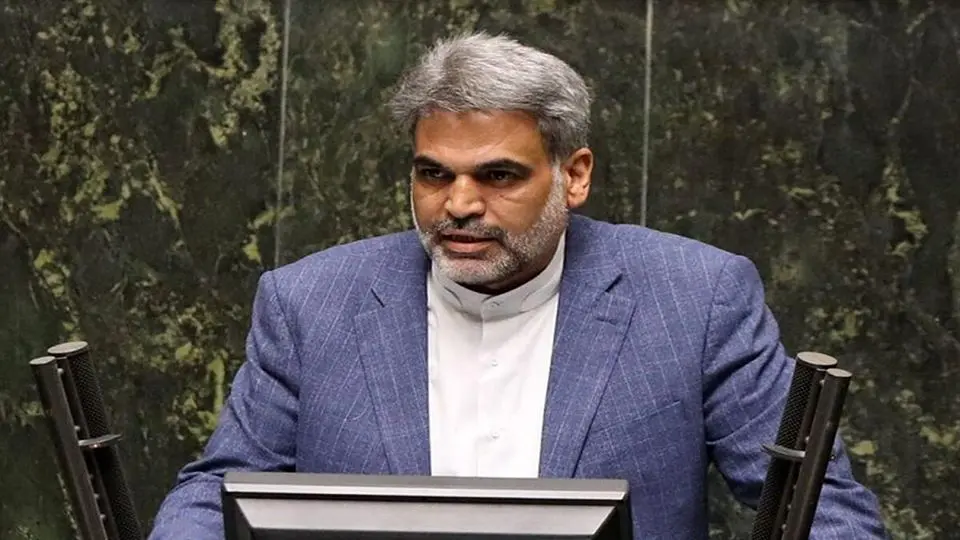 ۶۰ سوال نمایندگان از وزیر فرهنگ / فیلم پیر پسر باعث طلاق  شد؟ /  نقش وزارت فرهنگ در خرید مانتو چیست ؟ 