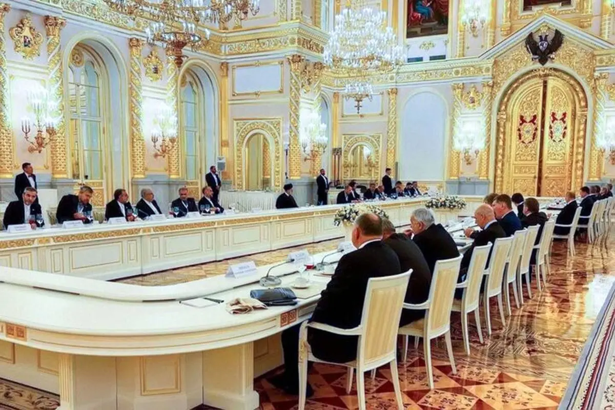 Iran, Russia discuss implementation of bilateral deals