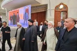 غلامحسین محسنی‌ اژه‌ای و سیدحسین خمینی دوشادوش هم در حرم امام خمینی + عکس