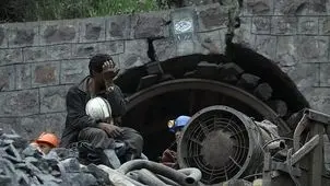 جزئیات مرگ کارگر معدن خاک نسوز نیلچیان اعلام شد
