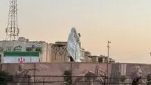 اولین تصاویر از نصب مجسمه زانو زدن پادشاه رم در میدان انقلاب + ویدیو