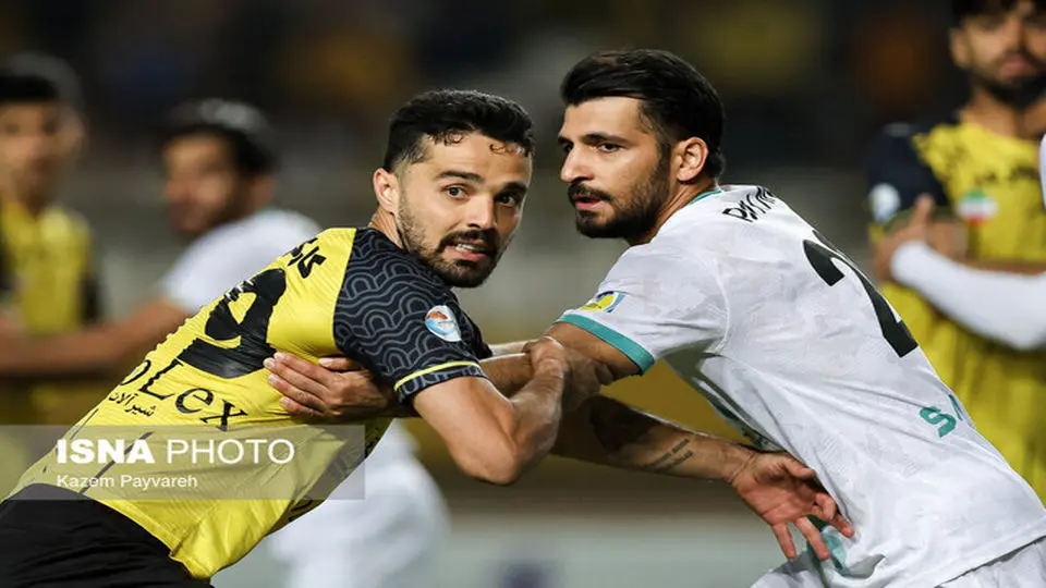 سپاهان در تعقیب صدر در روز دربی پایتخت / فجرسپاسی در تلاش برای بازگشت به مسیر پیروزی

