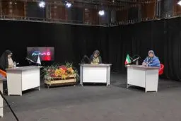 صدا و سیما مناظره آذر منصوری و زهره الهیان را لغو کرد

