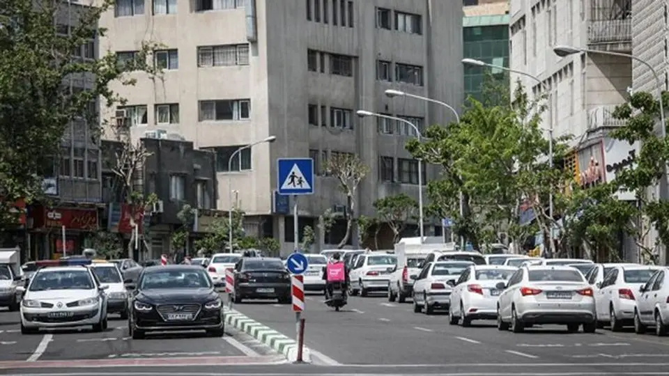 ترافیک تهران پس از تغییر ساعت ادارات تغییر چندانی نداشت