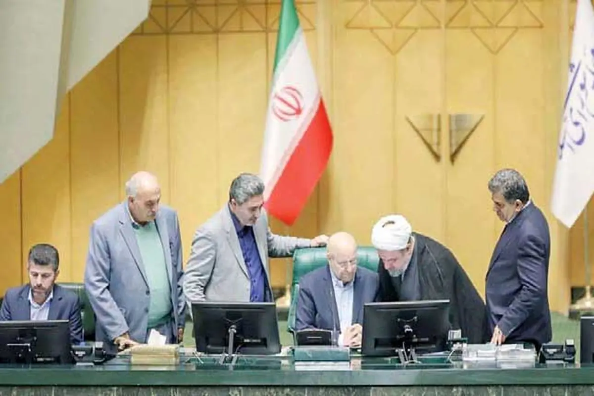 
توپخانه ای علیه ظریف
