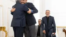۳ عکس صمیمی از عراقچی و وزیر کشور پاکستان