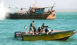 توقیف ۳ شناور در آب‌های خلیج فارس