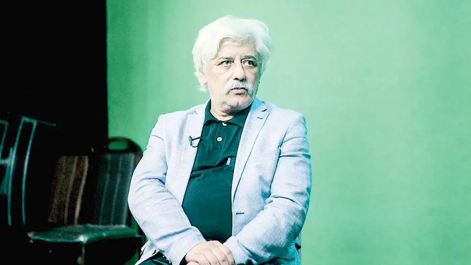 نویسنده ربات نیست