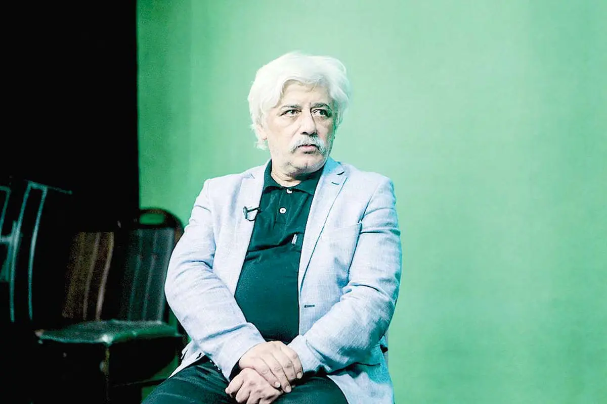 نویسنده ربات نیست
