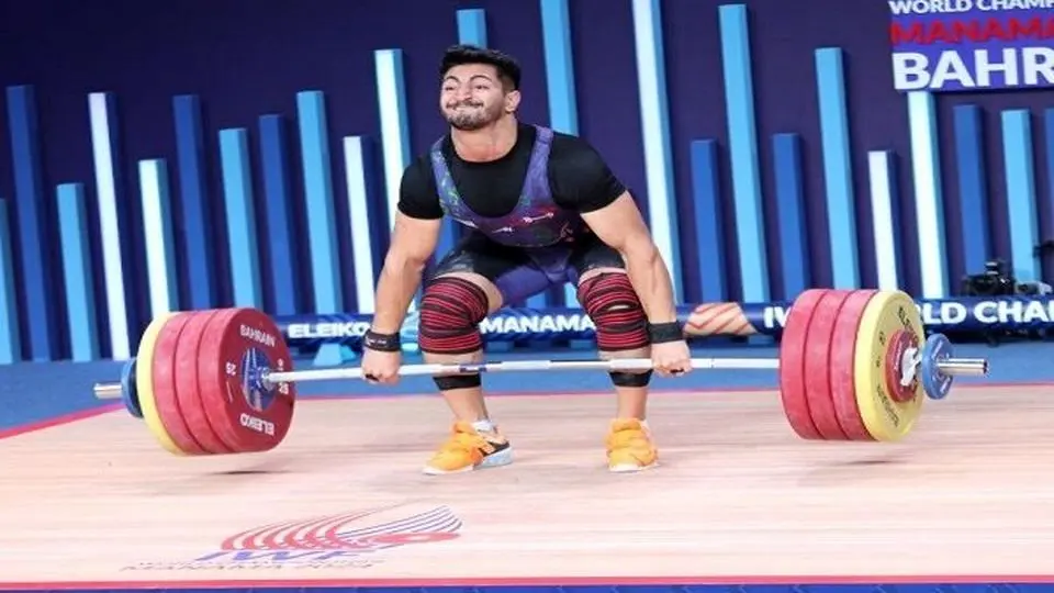 Iran's Alipour snatches bronze at at 2024 IWF World Champions