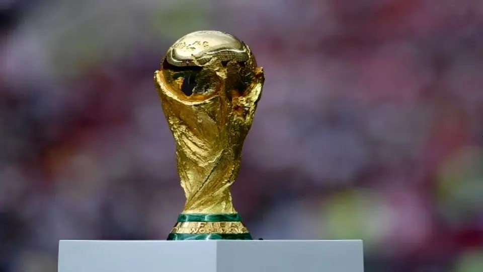 امیر قلعه نویی روی فرش قرمز مراسم قرعه کشی جام جهانی ۲۰۲۶+ عکس